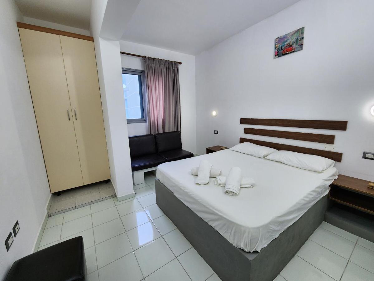 Blue Apartments Vlorë 外观 照片