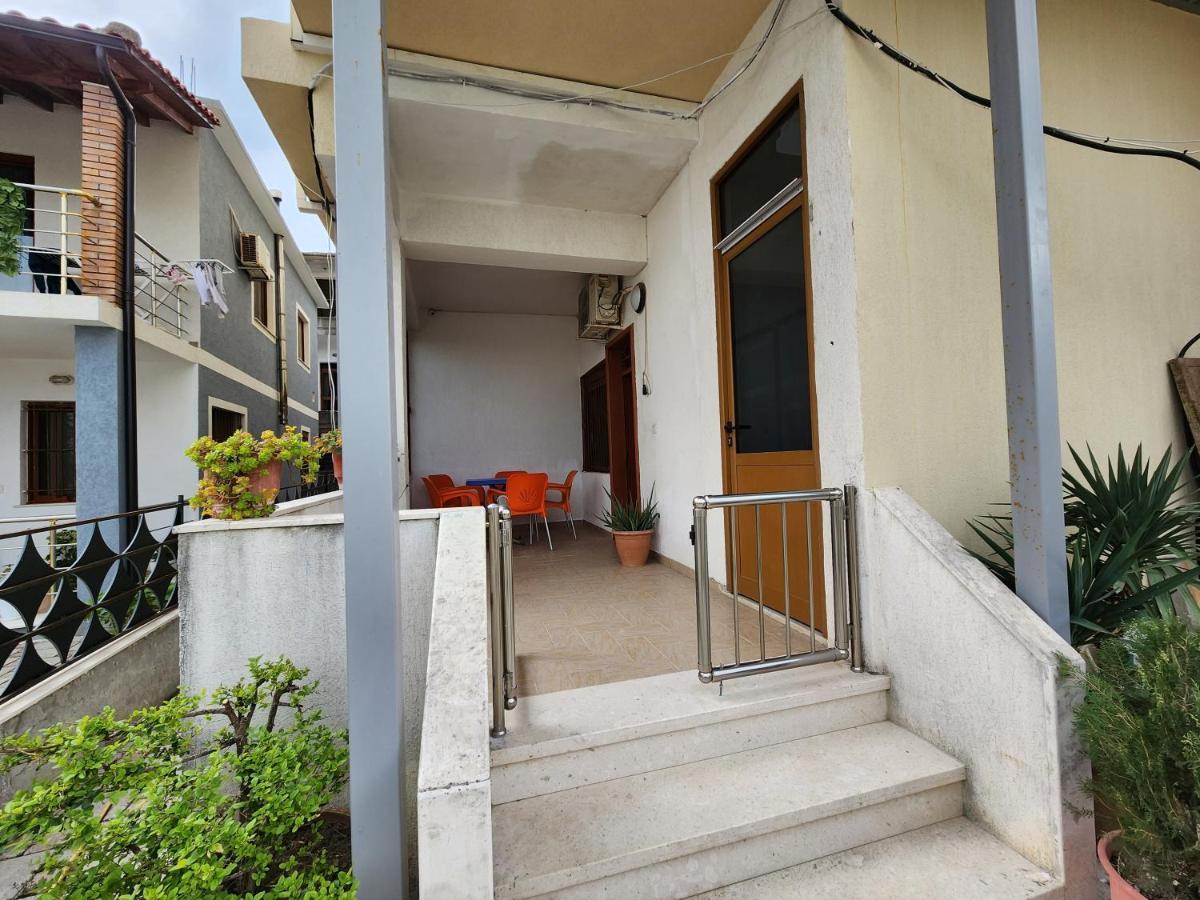 Blue Apartments Vlorë 外观 照片
