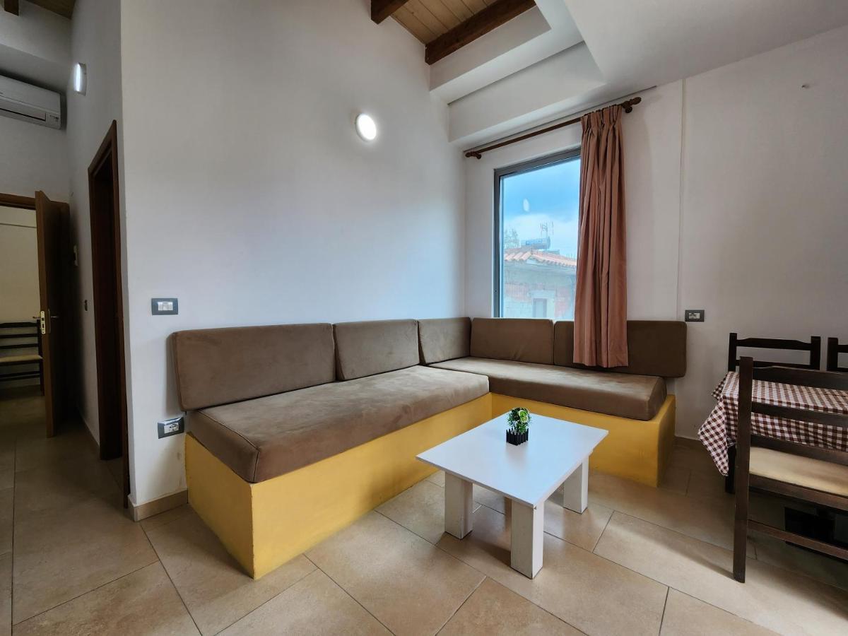 Blue Apartments Vlorë 外观 照片