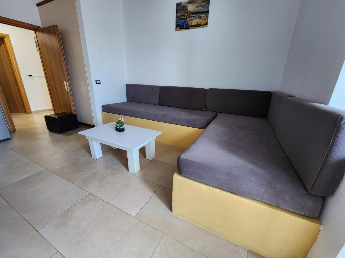 Blue Apartments Vlorë 外观 照片