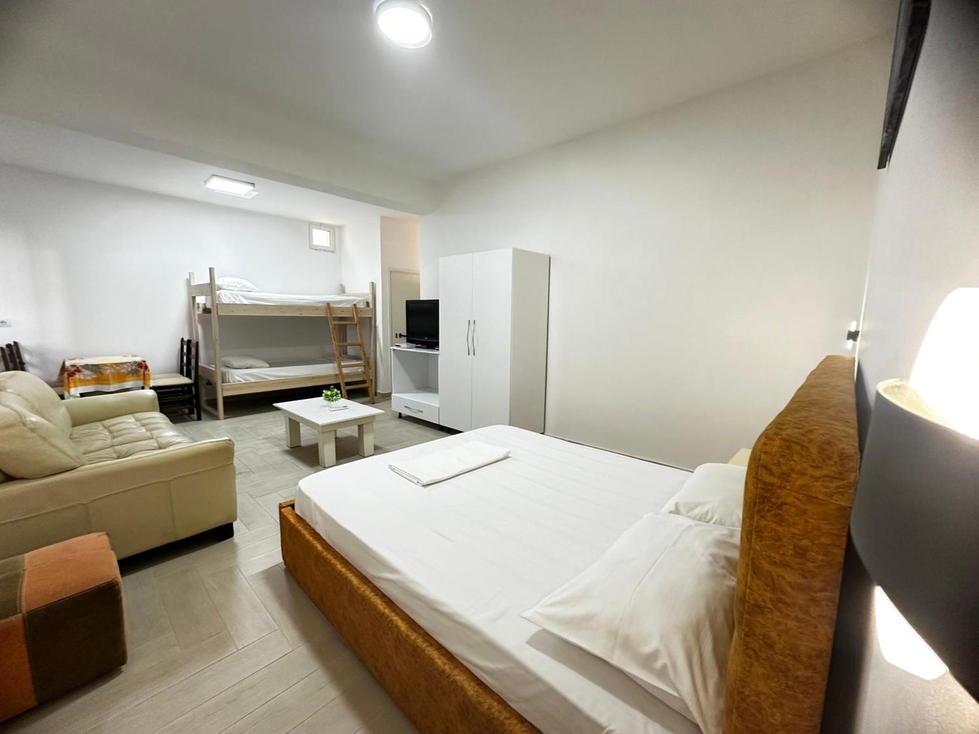Blue Apartments Vlorë 外观 照片